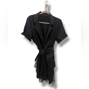 Chic Black Short-Sleeve Dress with Belt